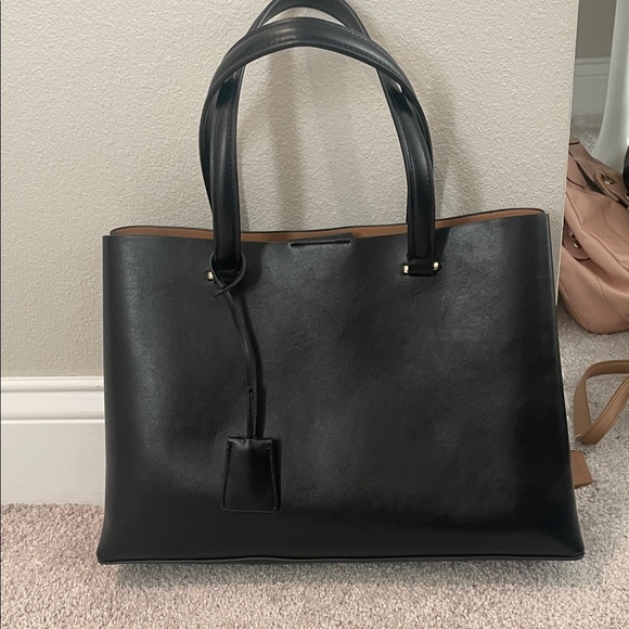 MNG Elegant Black Leather Tote Bag - Picture 1 of 11